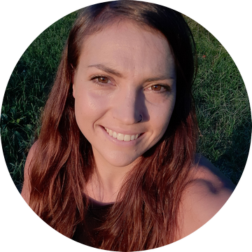 Neža - učiteljica joge